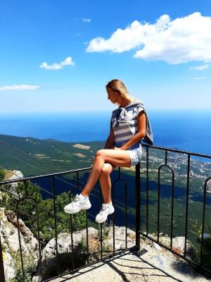 инди Ксения  